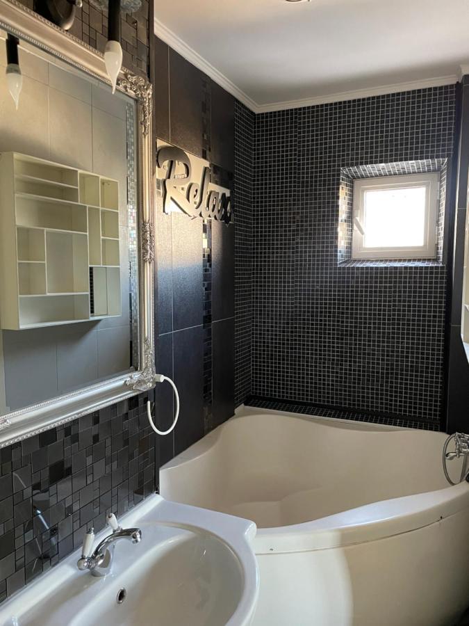 Apartament Cu 3 Dormitoare Jolie.M Apartment กาลาจิ ภายนอก รูปภาพ