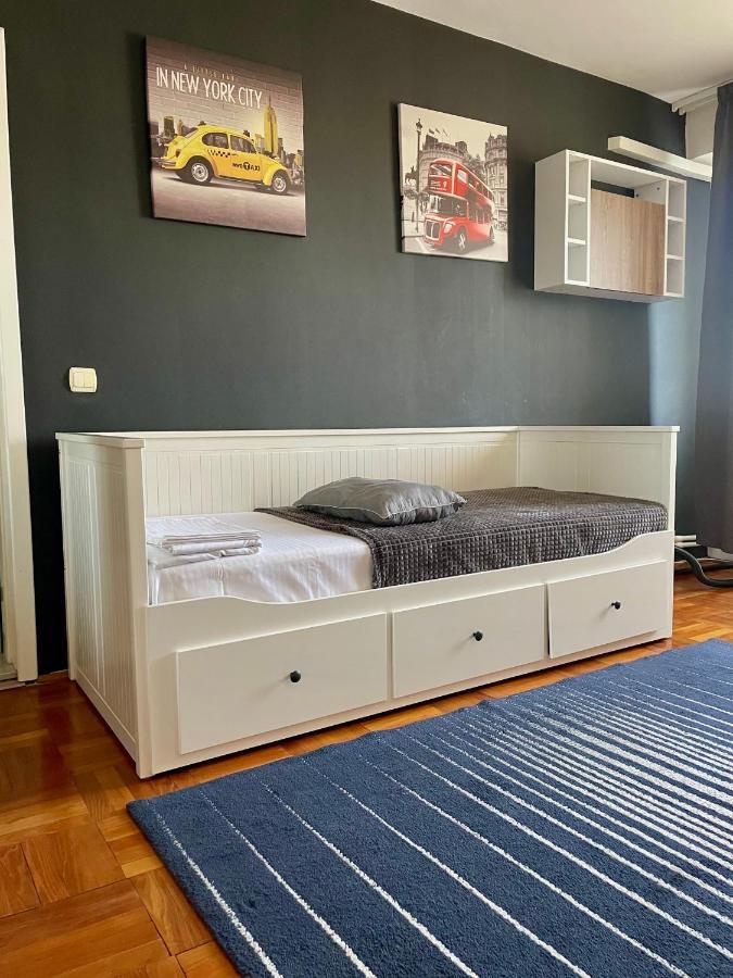 Apartament Cu 3 Dormitoare Jolie.M Apartment กาลาจิ ภายนอก รูปภาพ